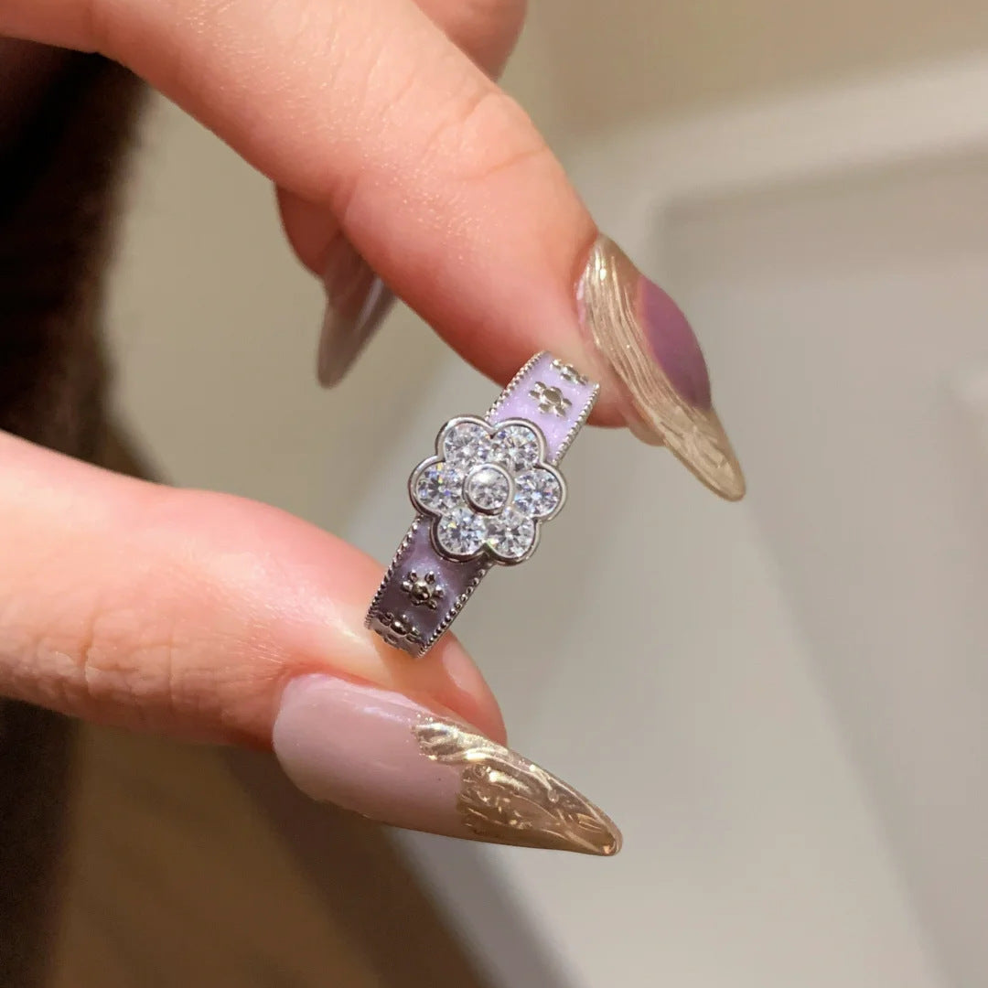 Damenring mit funkelndem Blumendesign und hochwertigem Silberband Shop Nory