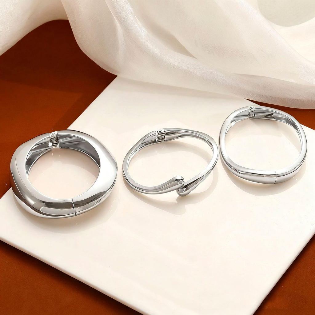Damen Schmuckset mit eleganten und modernen Armreifen Shop Nory