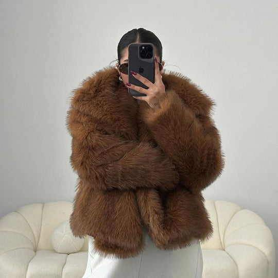 Damen Kurzbolero im Boxy-Cut aus veganem Shaggy-Kunstpelz mit XXL-Schalkragen Shop Nory