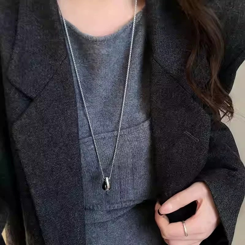 Damen Halskette mit tropfenförmigem Anhänger und elegantem Schliff Shop Nory