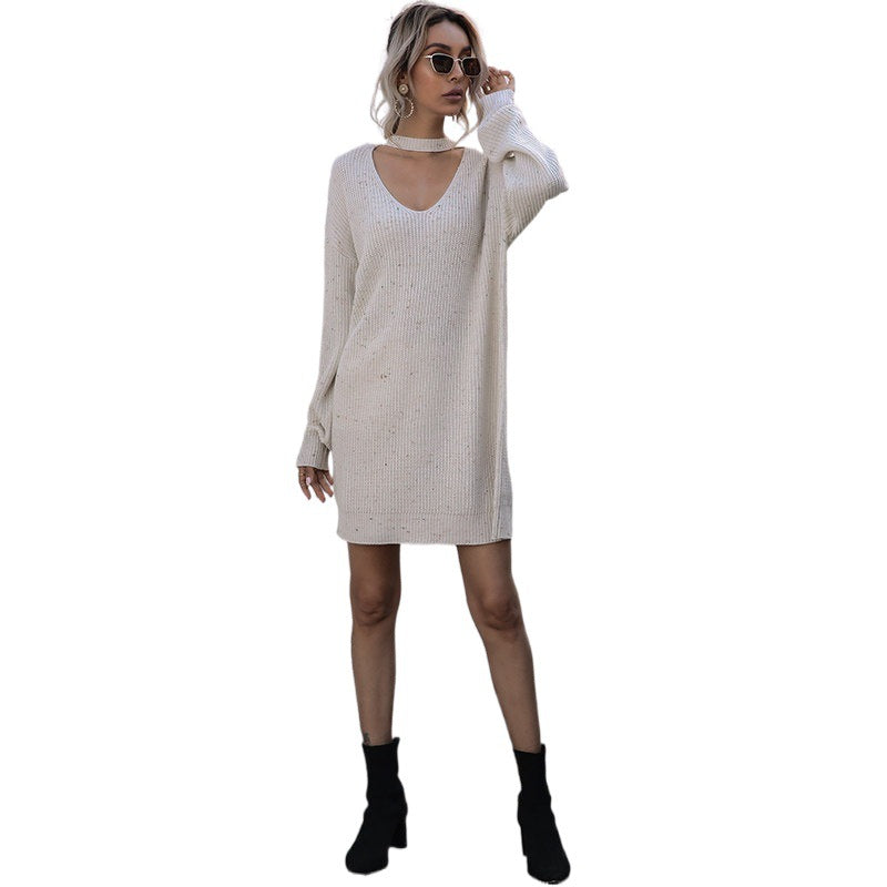 Damen Bequeme Strickkleid mit V-Ausschnitt und Choker Shop Nory
