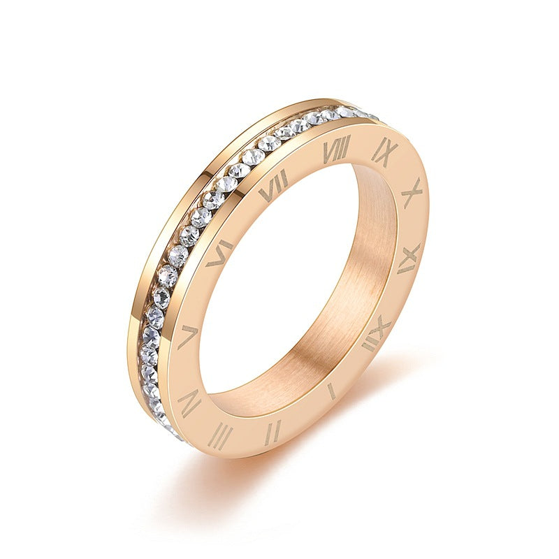 Herren Ring mit kunstvoller römischer Zifferngravur und funkelndem Zirkon Shop Nory