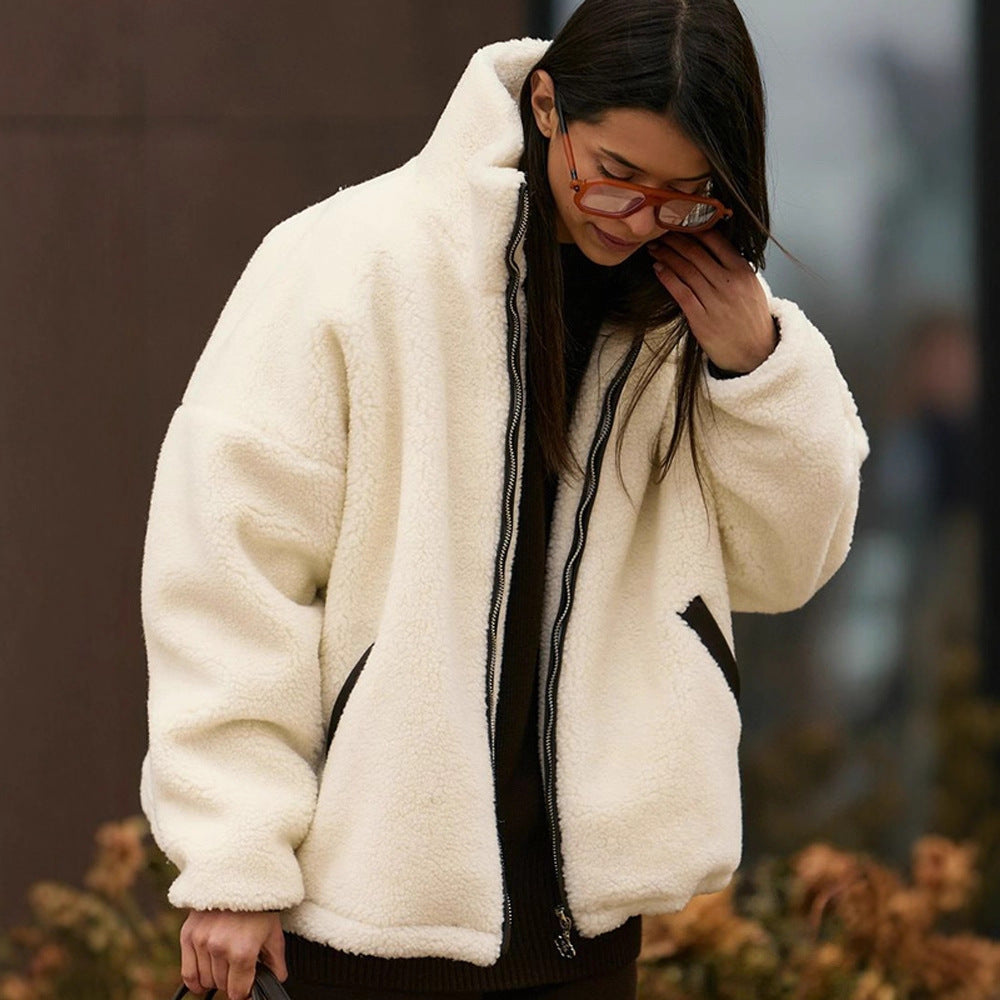 Damen Teddy-Fleece Oversize-Jacke mit hohem Stehkragen, kontrastierter Reißverschlussleiste und Eingrifftaschen Shop Nory