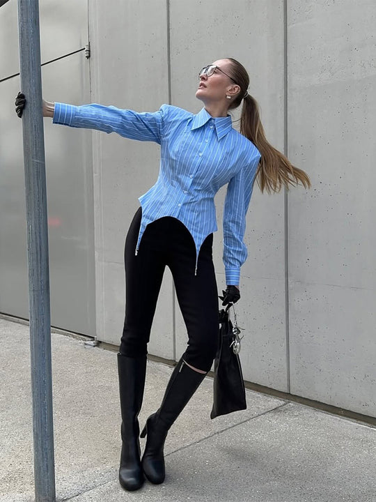 Damen Taillierte Streifen-Hemdbluse mit spitzem Schößchen und Taillenraffung Shop Nory
