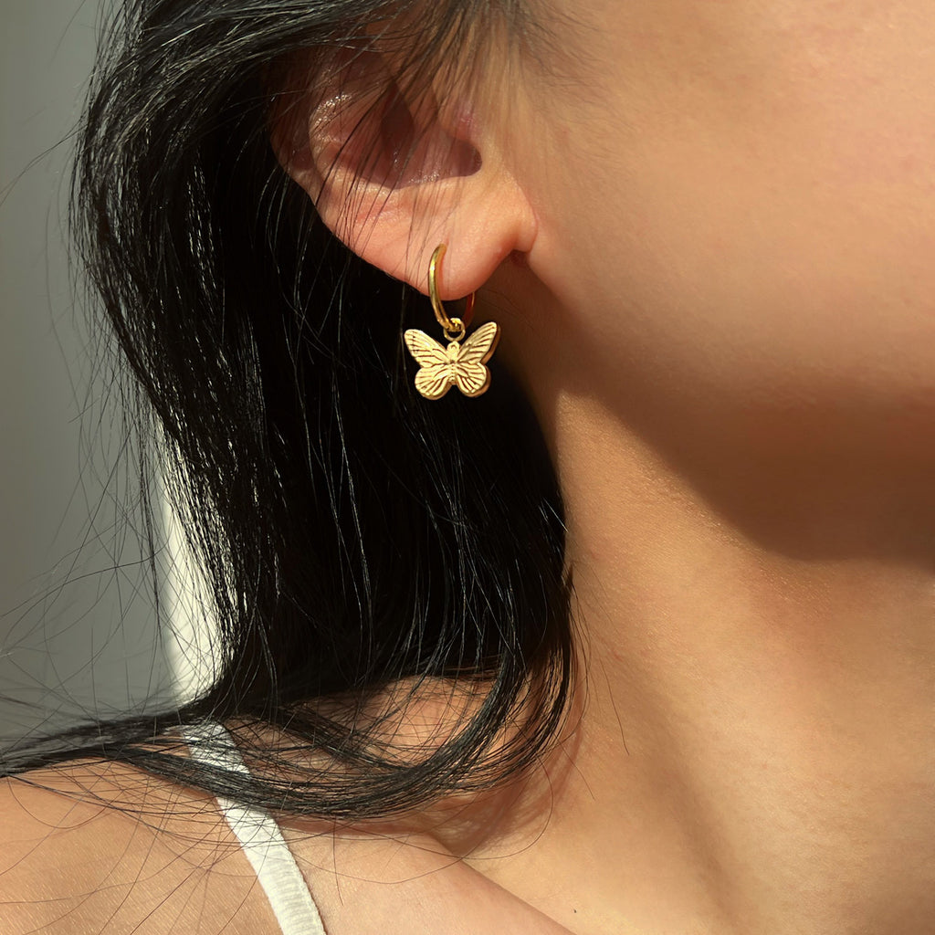 Damen Ohrhänger mit detaillierten Schmetterlingsmotiven aus hochwertigem Edelstahl Shop Nory