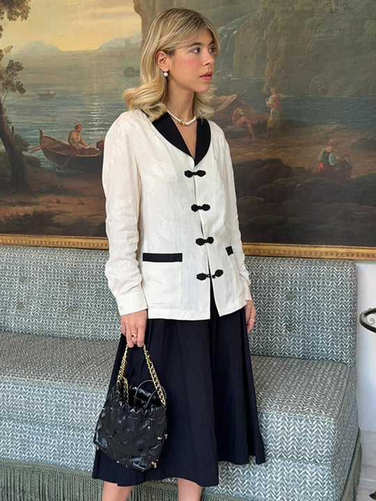 Damen Taillierte Jacquard-Jacke mit Kontrastkragen und Knotenverschlüssen Shop Nory