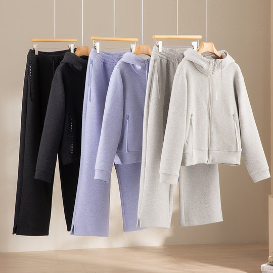 Damen weite French‑Terry Lounge-Sweatpant mit hohem Bund, Kordelzug und seitlichen Schlitzen Shop Nory