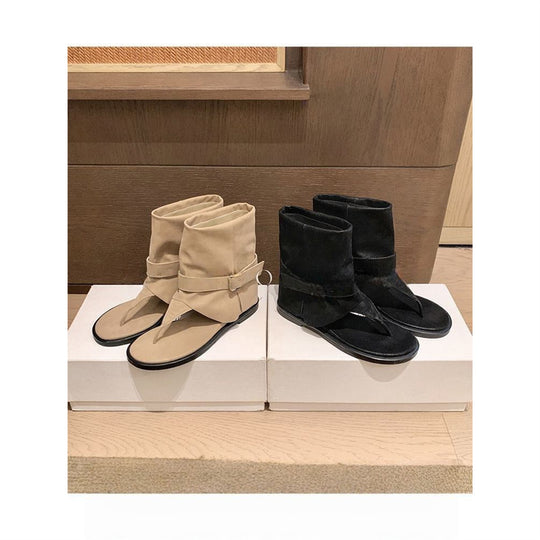 Damen Knöchelhohe Wildleder‑Sandale mit Zehensteg, Umschlagmanschette und Schnallenriemen Shop Nory