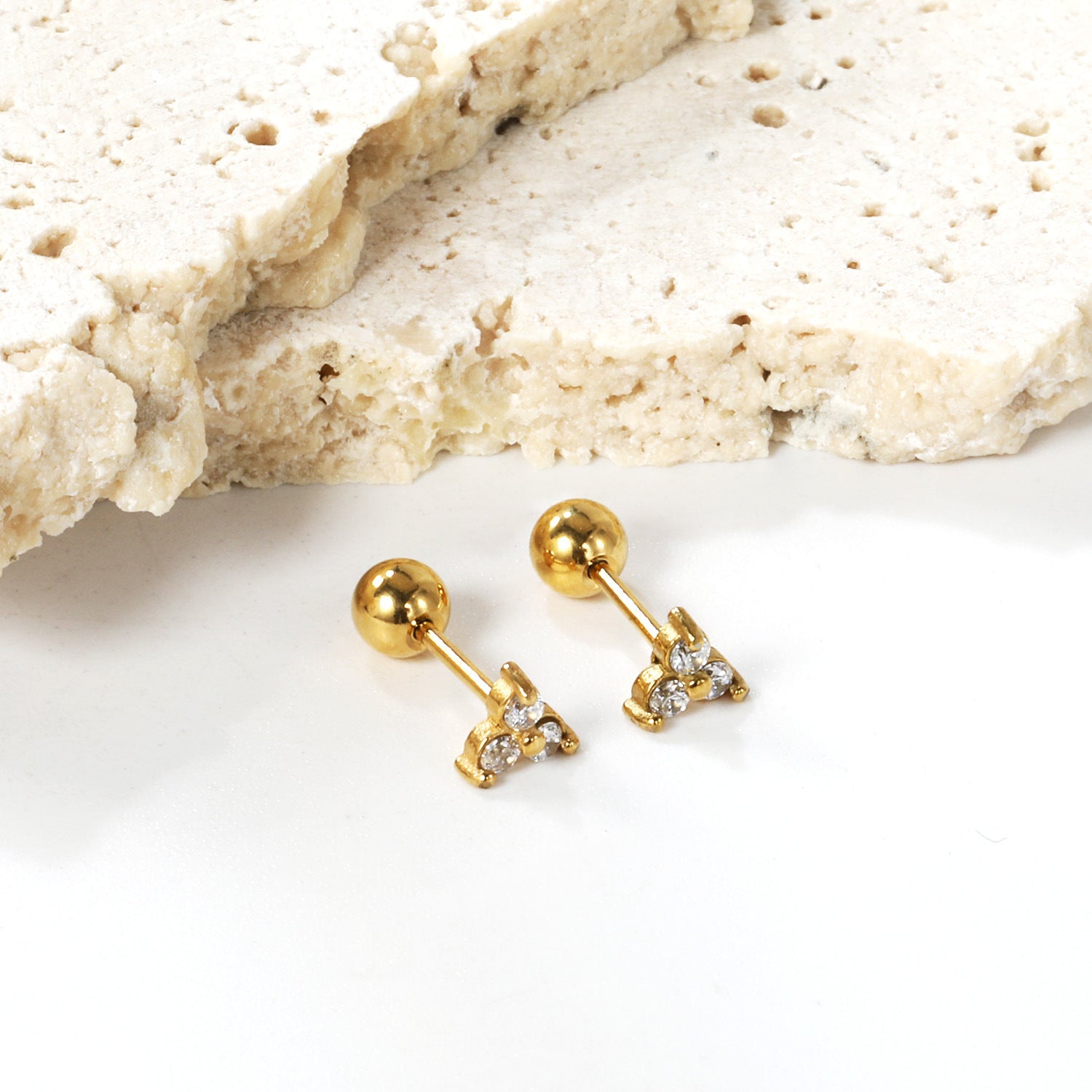 Damen Ohrringe mit funkelndem Kristalldesign und hochwertiger Goldbeschichtung Shop Nory