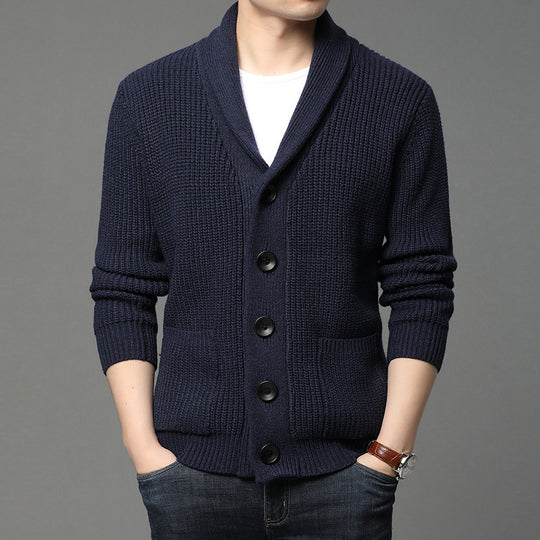 Herren Grobstrick-Cardigan mit Schalkragen, aufgesetzten Taschen und Knopfleiste Shop Nory