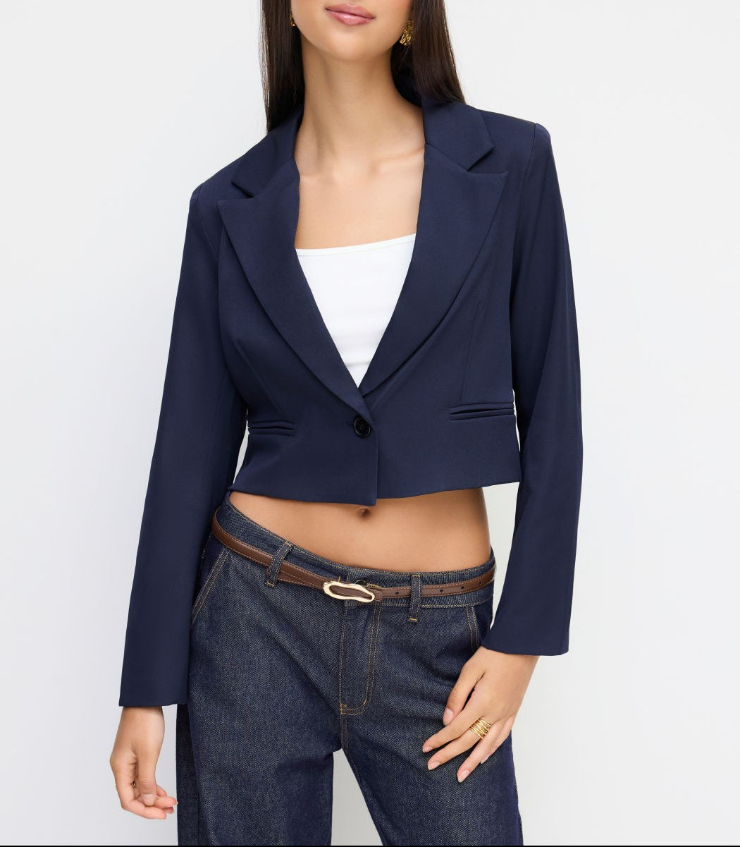 Damen Kurzblazer im Cropped‑Schnitt mit Reverskragen und ein‑Knopf‑Verschluss Shop Nory