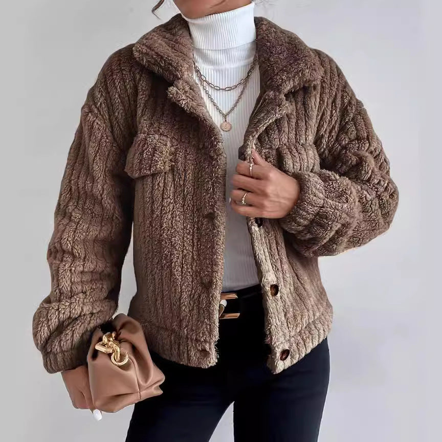Damen nan kuschelige Teddyjacke mit Hemdkragen, Druckknopfverschluss und aufgesetzten Brusttaschen Shop Nory