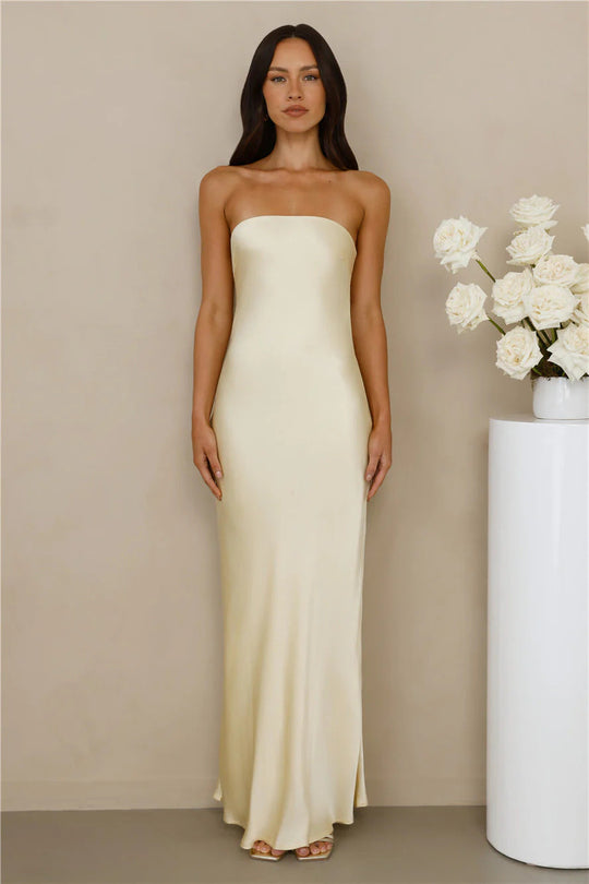 Damen Elegantes schulterfreies Maxikleid aus satinähnlichem Material Shopnory