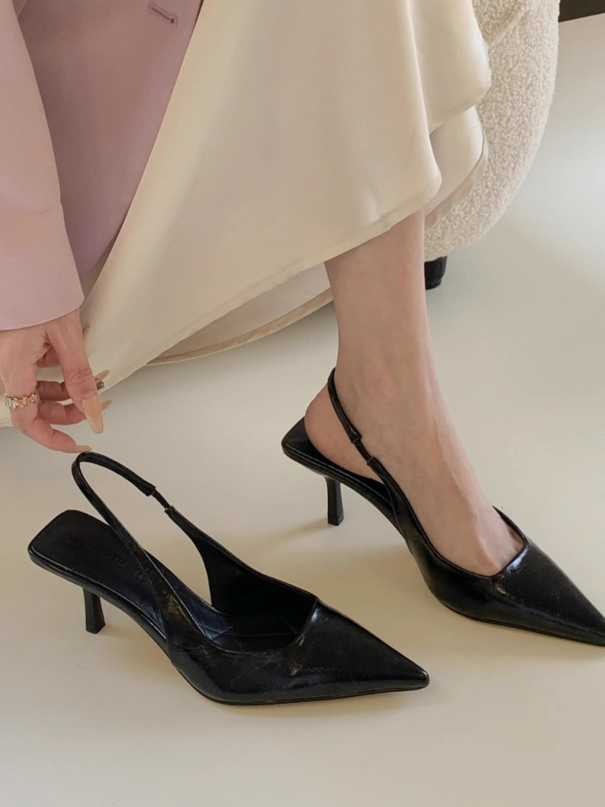 Damen elegante Slingback Pumps mit spitzem Design