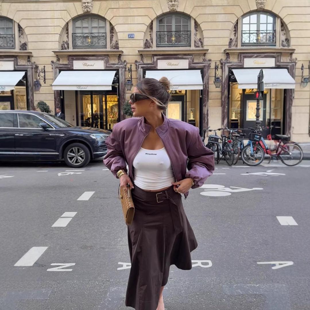 Damen Gepolsterte Cropped-Jacke mit Stehkragen, Tunnelzugsaum und überschnittenen Schulterdetails Shop Nory