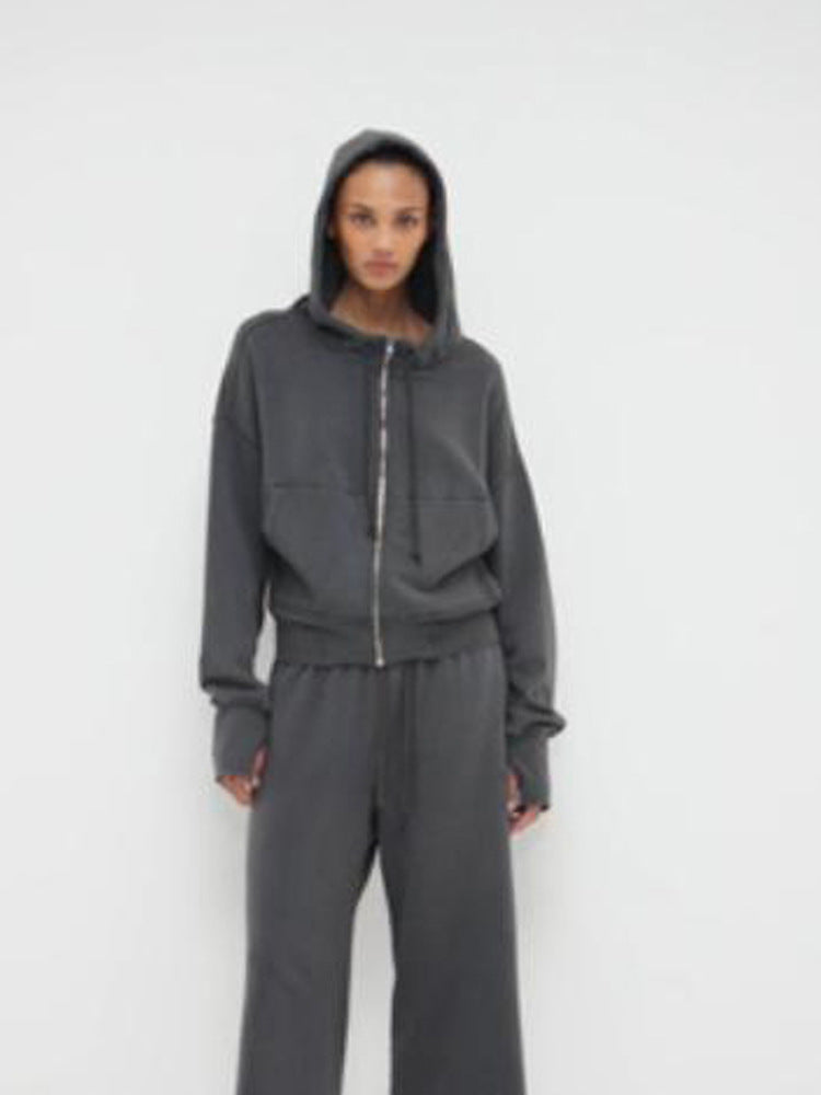 Damen Kapuzen-Sweatjacke im Cropped-Schnitt mit durchgehendem Reißverschluss, Kängurutaschen und verlängerten Ärmelbündchen Shop Nory