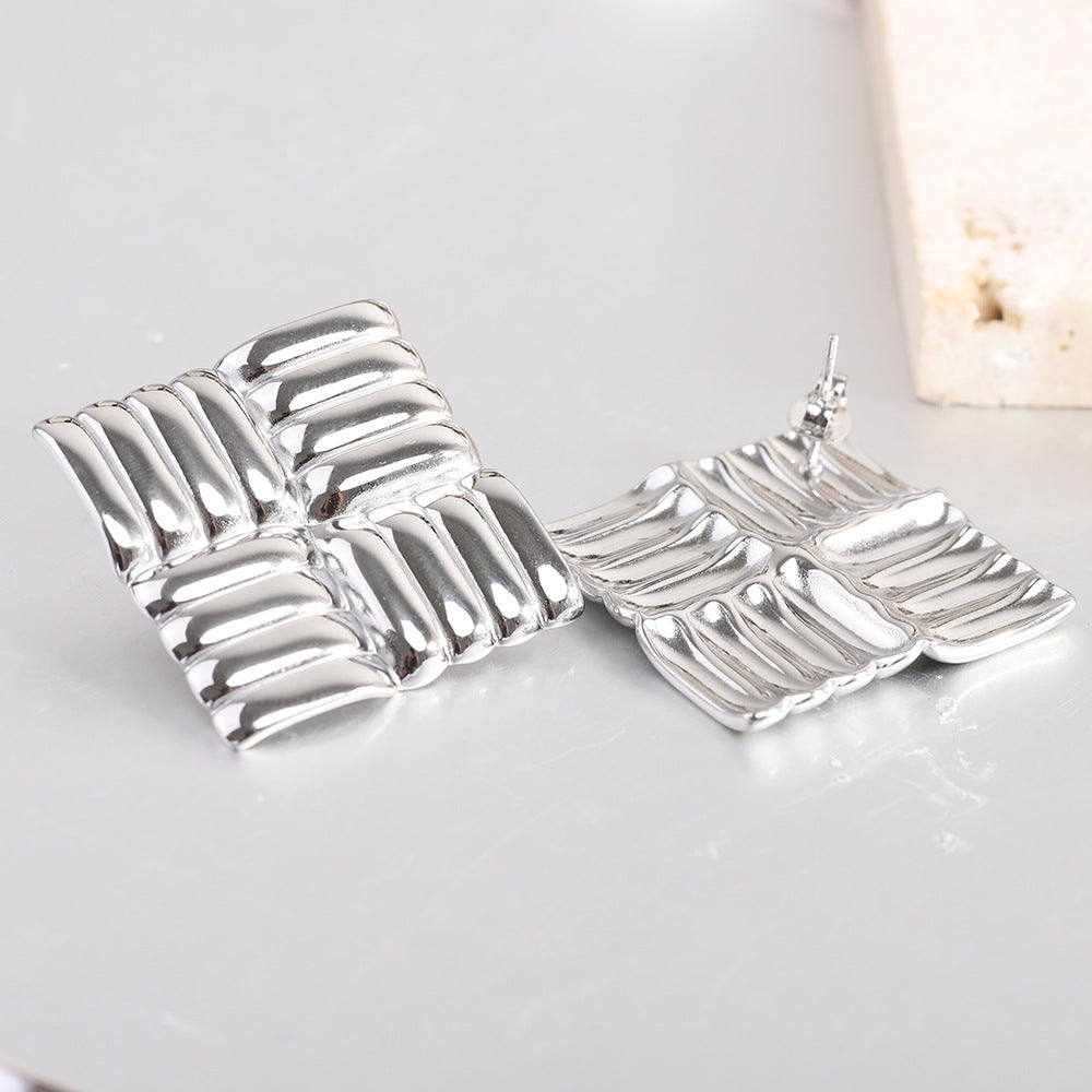 Damen Ohrringe im modernen, skulpturalen Design Shop Nory