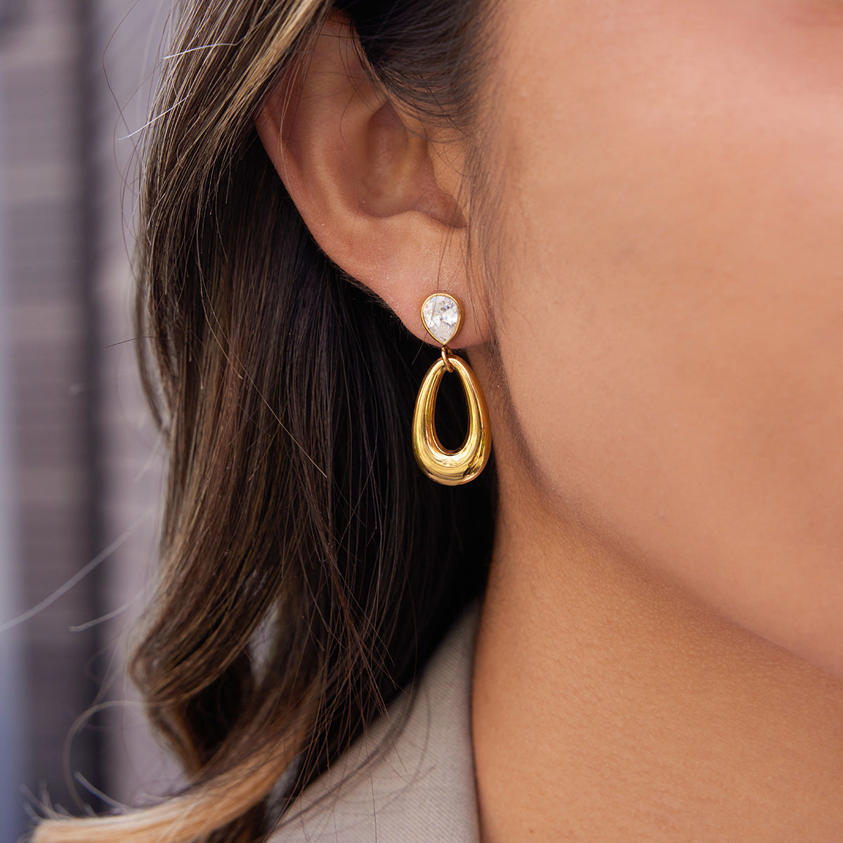 Damen Ohrhänger mit elegantem, tropfenförmigem Design und hypoallergener Edelstahlverarbeitung Shop Nory