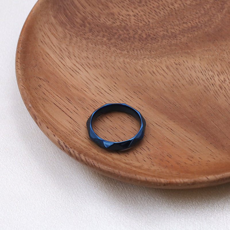 Damen Modischer Ring mit facettierter Oberfläche Shop Nory