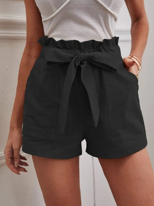 Damen Leichte Shorts mit dekorativem Bindegürtel und elastischem Bund Shopnory