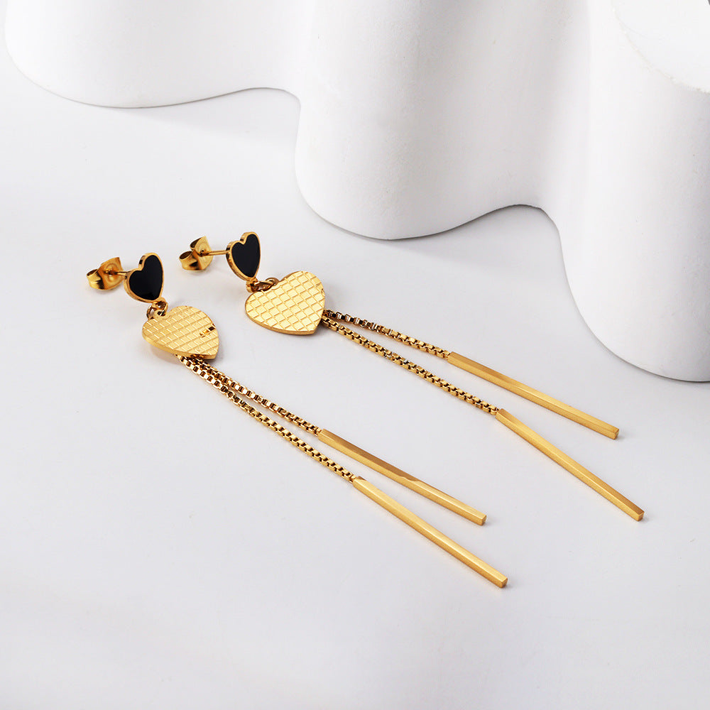 Damen Hängende Herz-Ohrstecker mit modischen Akzenten Shop Nory