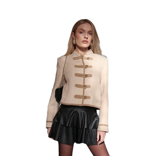 Damen Kurze Militärinspirierte Jacke mit Stehkragen und Zierknopfleiste Shop Nory