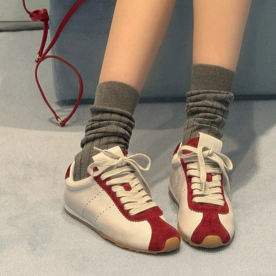Damen Sneakers im eleganten Retro-Design mit atmungsaktiver Oberflächenstruktur