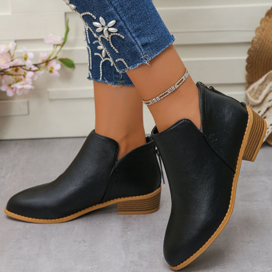 Damen Kurzstiefel mit Fersenreißverschluss, seitlichem Cut-Out und niedrigem Blockabsatz Shop Nory
