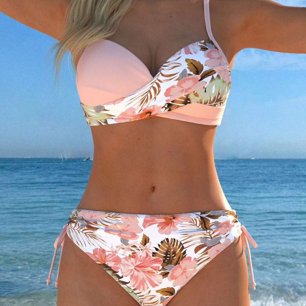 Damen Bikini-Set mit stilvollem Karomuster und goldfarbenen Akzenten