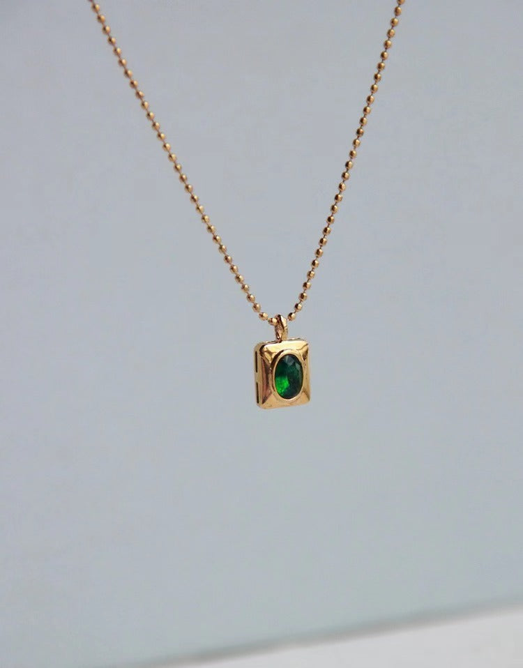 Damen Elegante mit Edelsteinen verzierte Anhänger Halskette Shop Nory