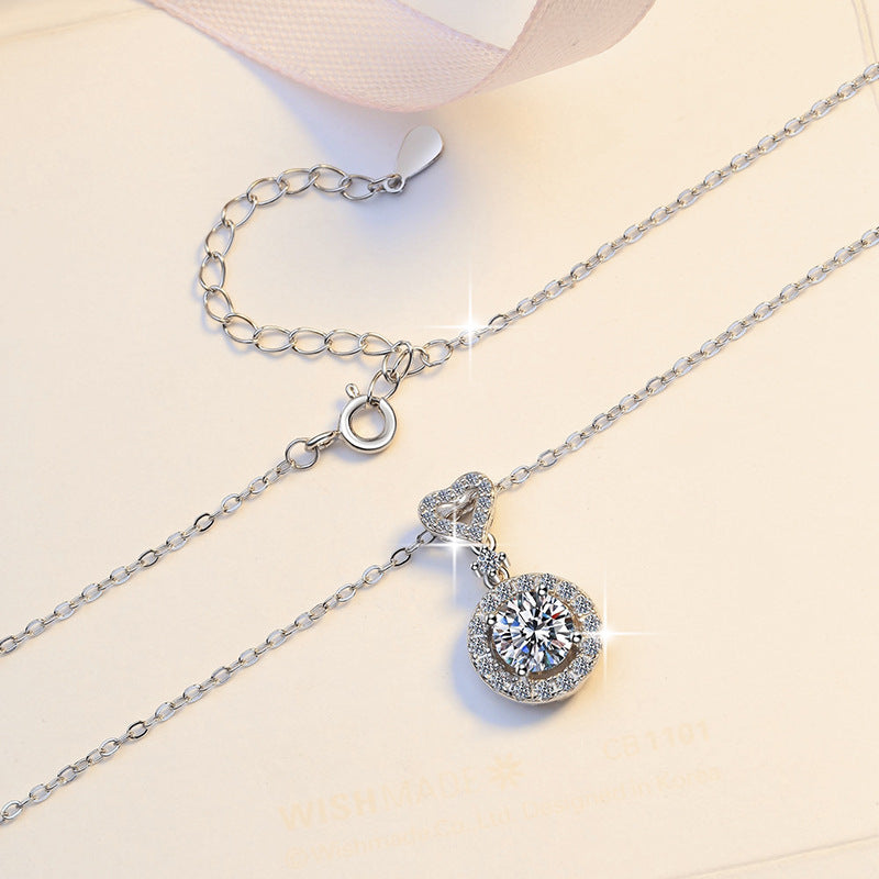 Damen Halskette mit herzförmigem Anhänger und funkelndem Kristallbesatz Shop Nory