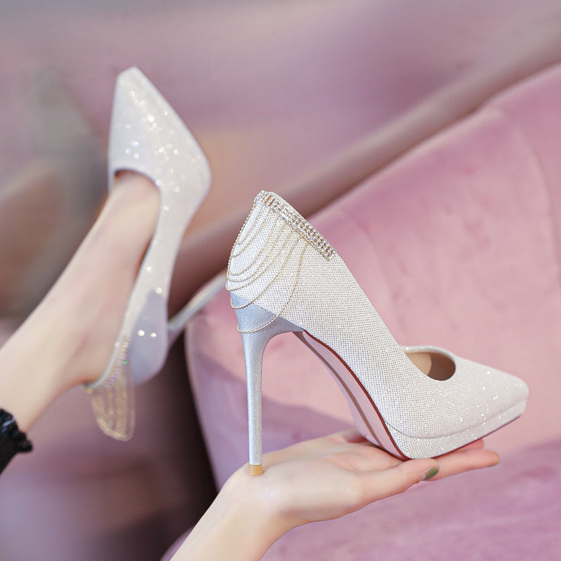 Damen nan elegante Abend-Pumps mit feinem Glitzermesh, spitzer Zehenpartie, filigranem Stilettoabsatz und dekorativer Fersenapplikation