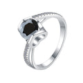 Damenring mit elegantem, facettiertem Hauptstein und funkelnden Zirkonia Shop Nory