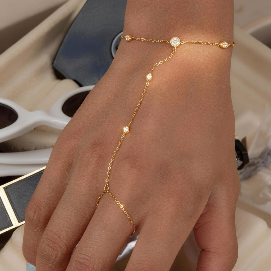 Damen Armband mit eleganten Zirkonia-Details und hypoallergener Edelstahlverarbeitung Shop Nory