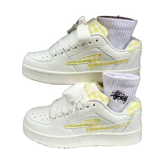 Damen Sneakers im modernen Karo-Design mit atmungsaktiven Materialien