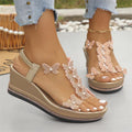 Damen Wedge-Sandalen mit filigranen Schmetterlingsapplikationen und komfortablem Fußbett