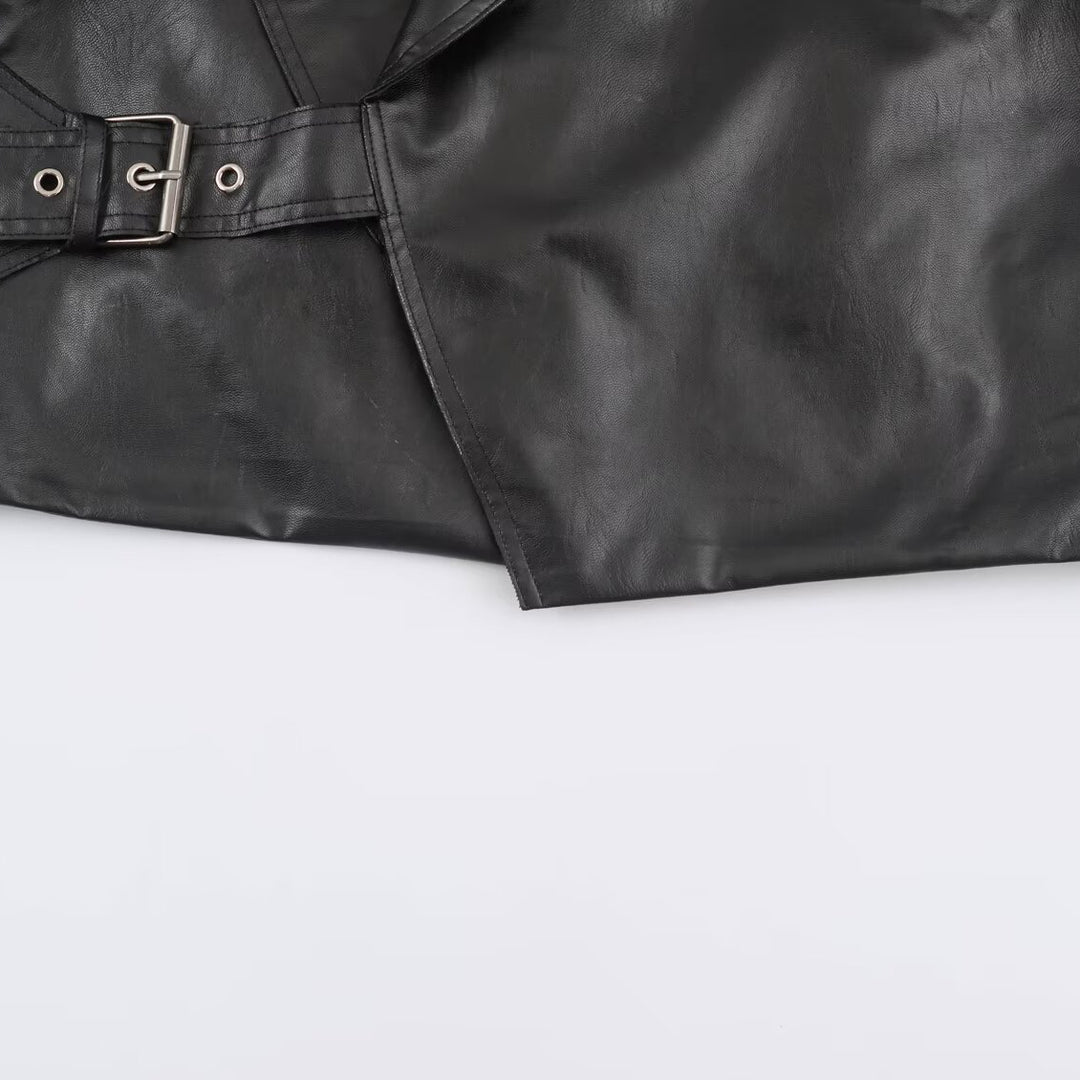 Damen Cropped Lederoptik-Jacke mit übergroßem Schalkragen und taillierendem Schnallenriemen Shop Nory