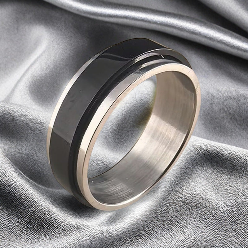 Herren Ring mit stylischer, zweifarbiger Oberfläche und polierter Edelstahlstruktur Shop Nory