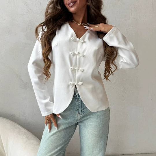 Damen Bluse mit V-Ausschnitt, chinesischen Kordelverschlüssen und leicht taillierter Silhouette Shop Nory
