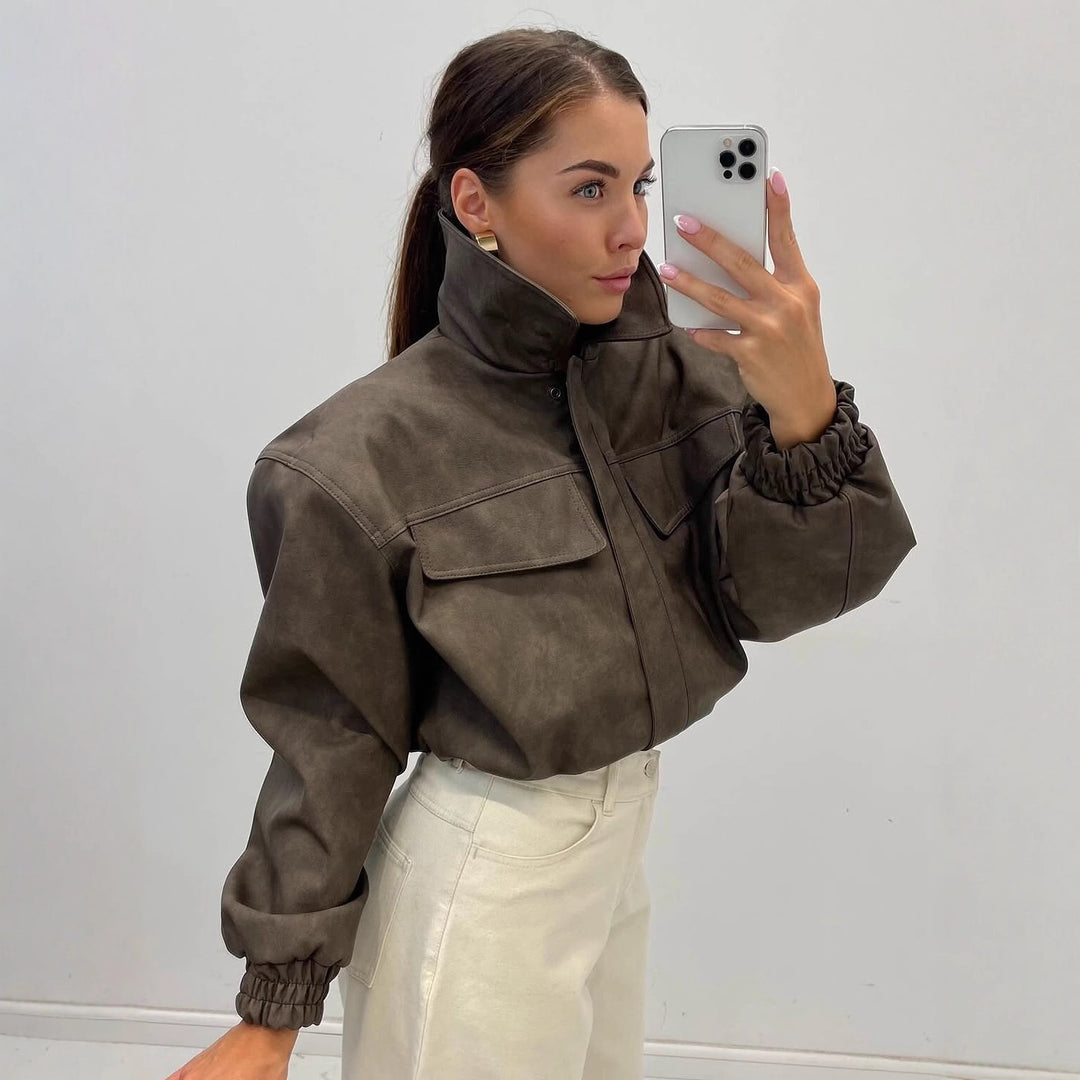 Damen Kurz geschnittene Kunstlederjacke mit aufgesetzten Brusttaschen Shop Nory