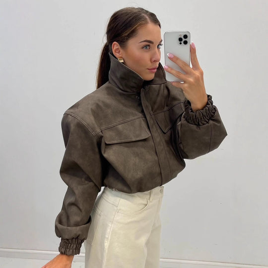 Damen Kurz geschnittene Kunstlederjacke mit aufgesetzten Brusttaschen Shop Nory