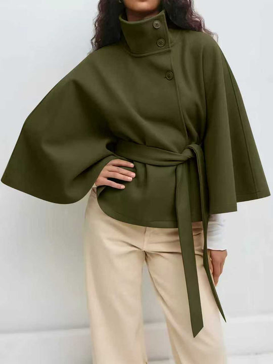 Damen Weit geschnittener Cape-Mantel mit hohem Stehkragen, Knopfleiste und Bindegürtel Shop Nory