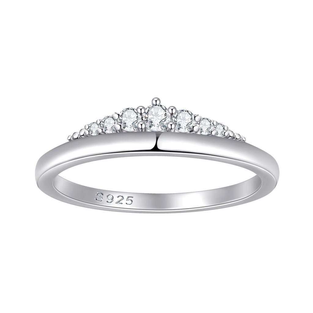Damen Verlobungsring mit marquiseförmigem Hauptstein und kunstvollen Zirkonia-Akzenten Shop Nory