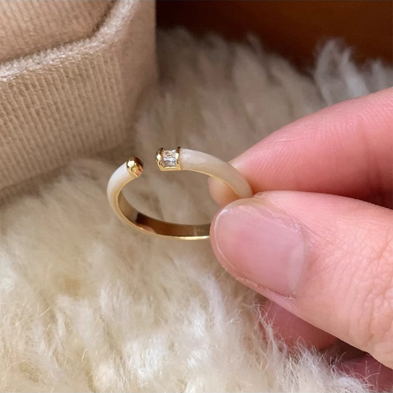 Damen Offener Ring mit elegantem Perlendesign und funkelndem Stein Shop Nory