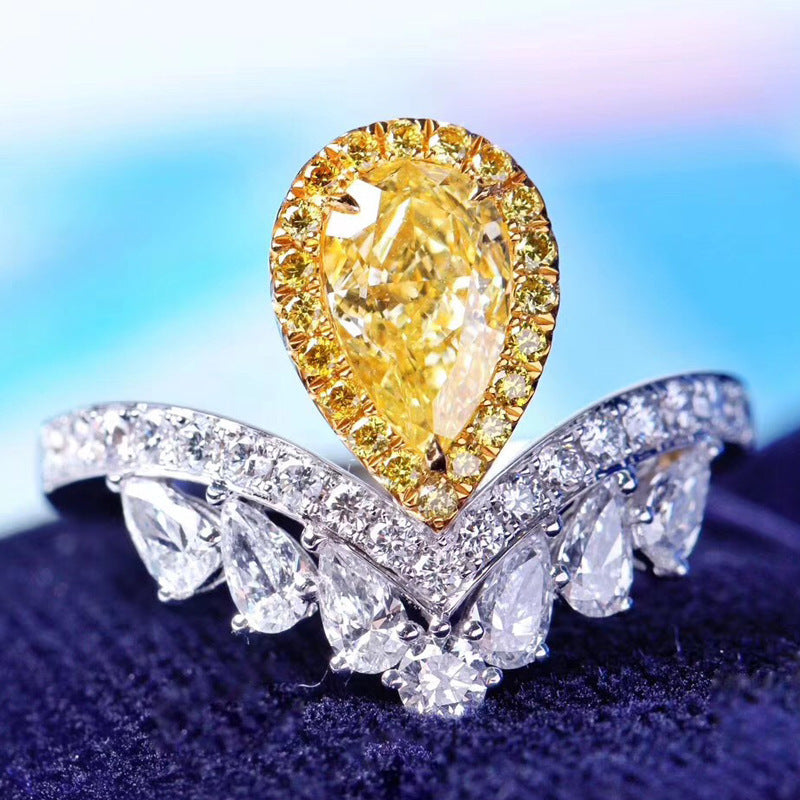 DamenEleganter Ring mit tropfenförmigem Edelstein und funkelndem Kristallbesatz Shop Nory