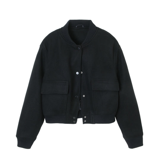 Damen kurze Woll-Bomberjacke mit aufgesetzten Pattentaschen und Rippbündchen Shop Nory