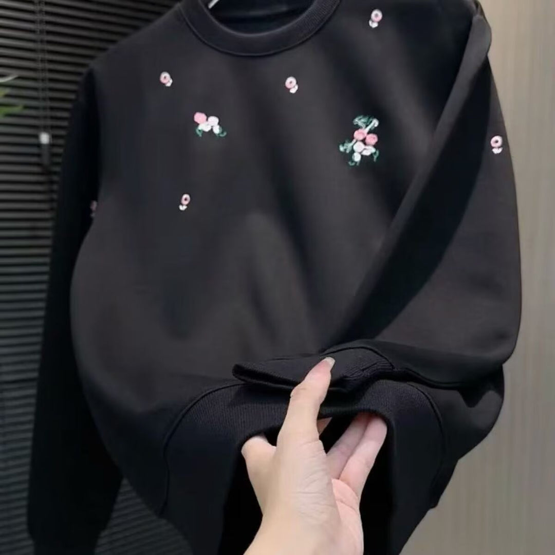 Damen Eleganter Oversized Pullover mit floralem Stickdesign Shop Nory