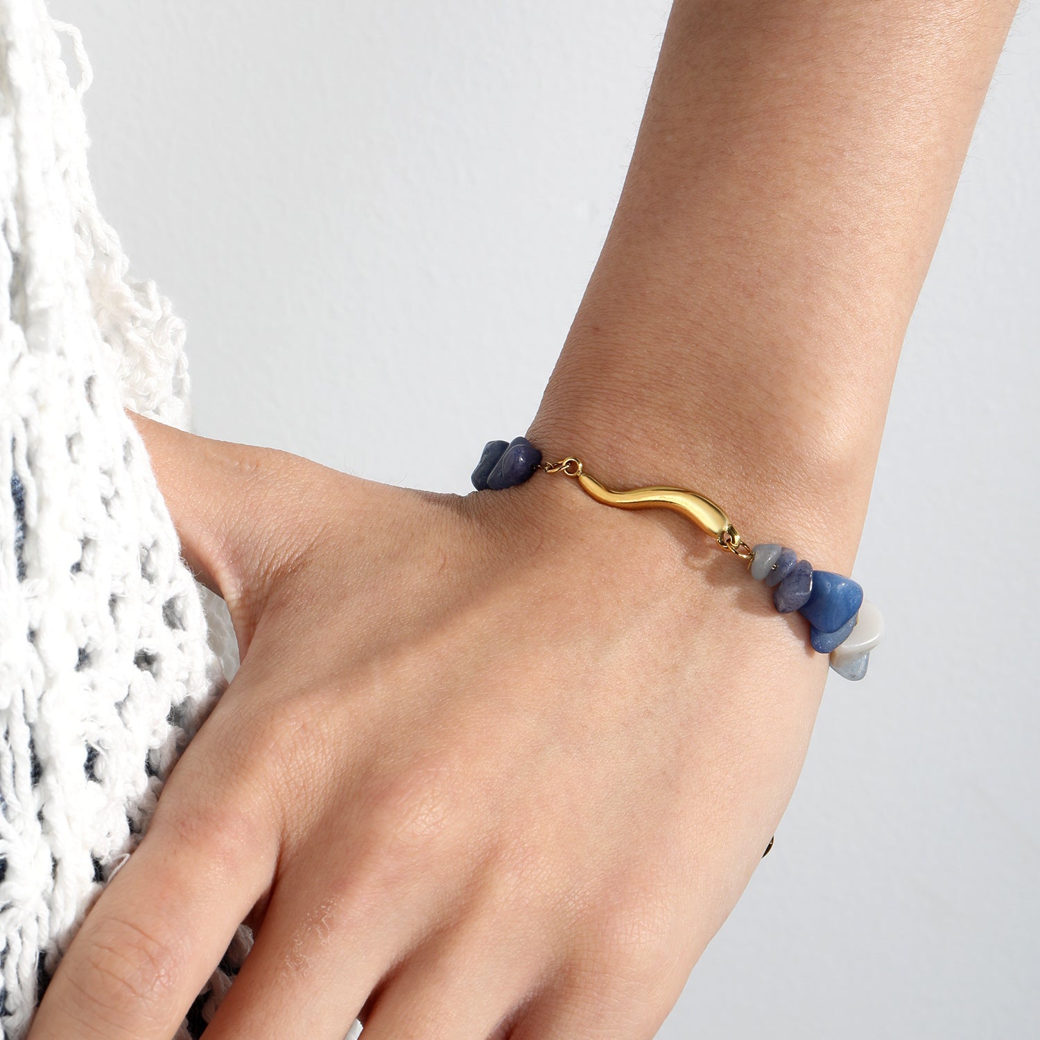 Damen stilvolles Armband mit natürlichen Kristallen und funkelnden Akzenten Shop Nory