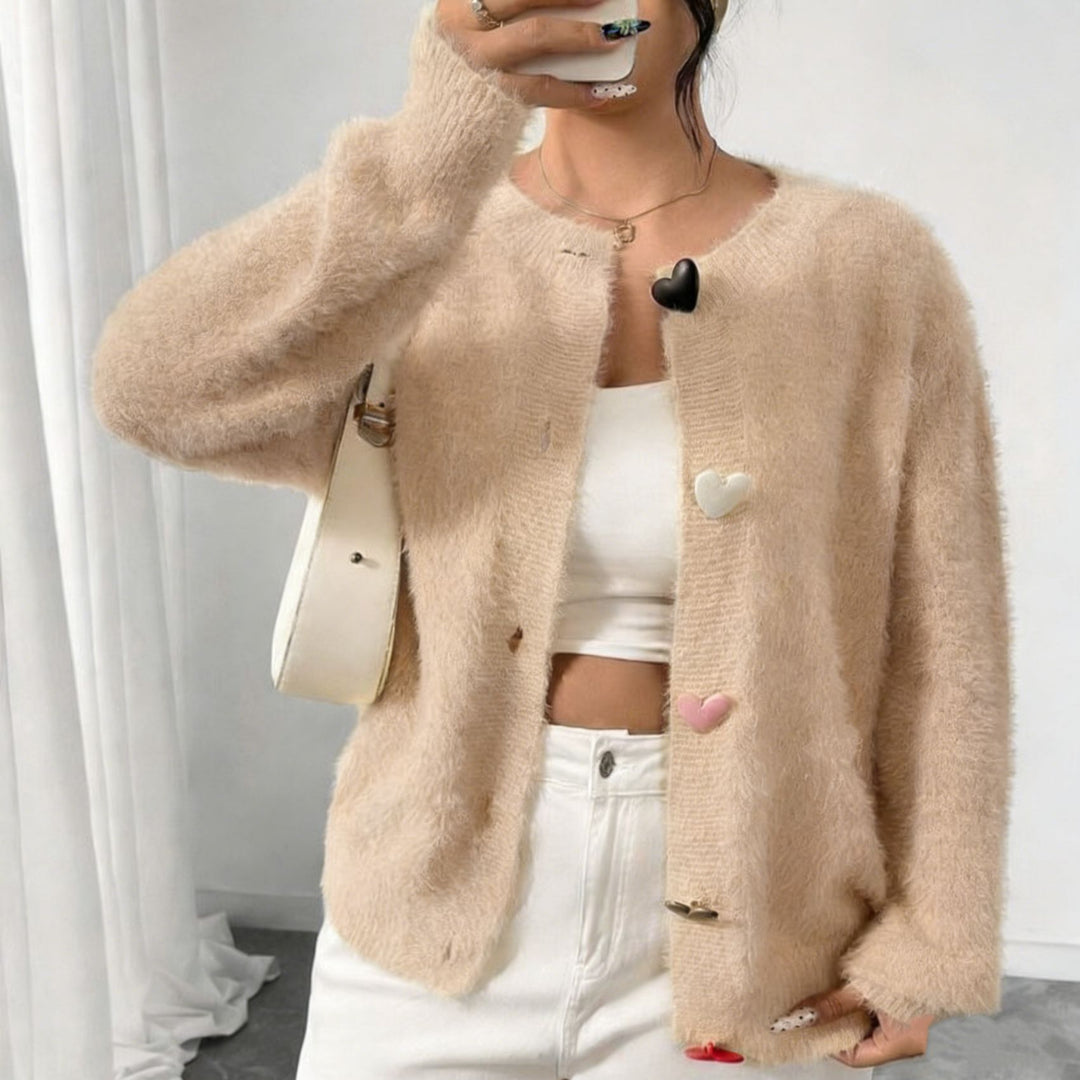Damen Kuscheliger Flausch-Cardigan mit bunten Herzknöpfen und kastiger Silhouette Shop Nory