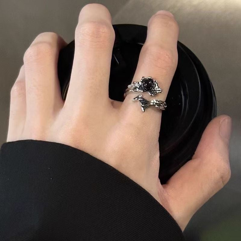 Damen Ring mit künstlerischem Augen-Design und filigranen Details Shop Nory